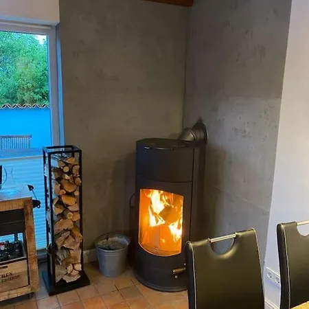Luxurioeses Am Ems Jade Kanal Tatil Evi Sande
